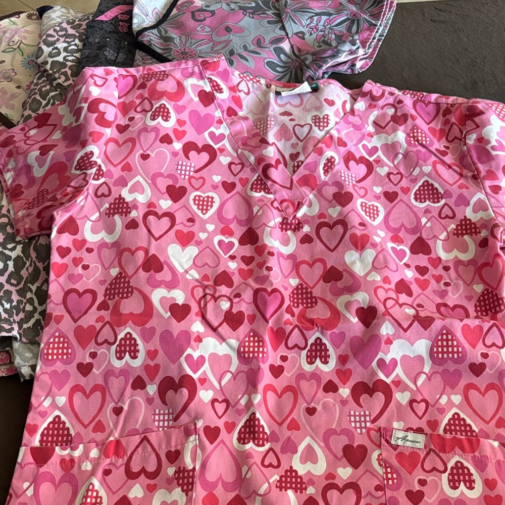 Colorful Patterned Scrub Tops - Picture 3 of 10